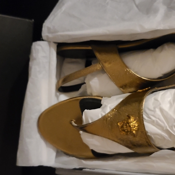 Versace shoes - Picture 2 of 5